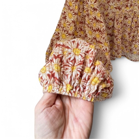 New Simply Southern Womens Large Sunflower Button Front Crop Top Boho Preppy - Picture 5 of 9